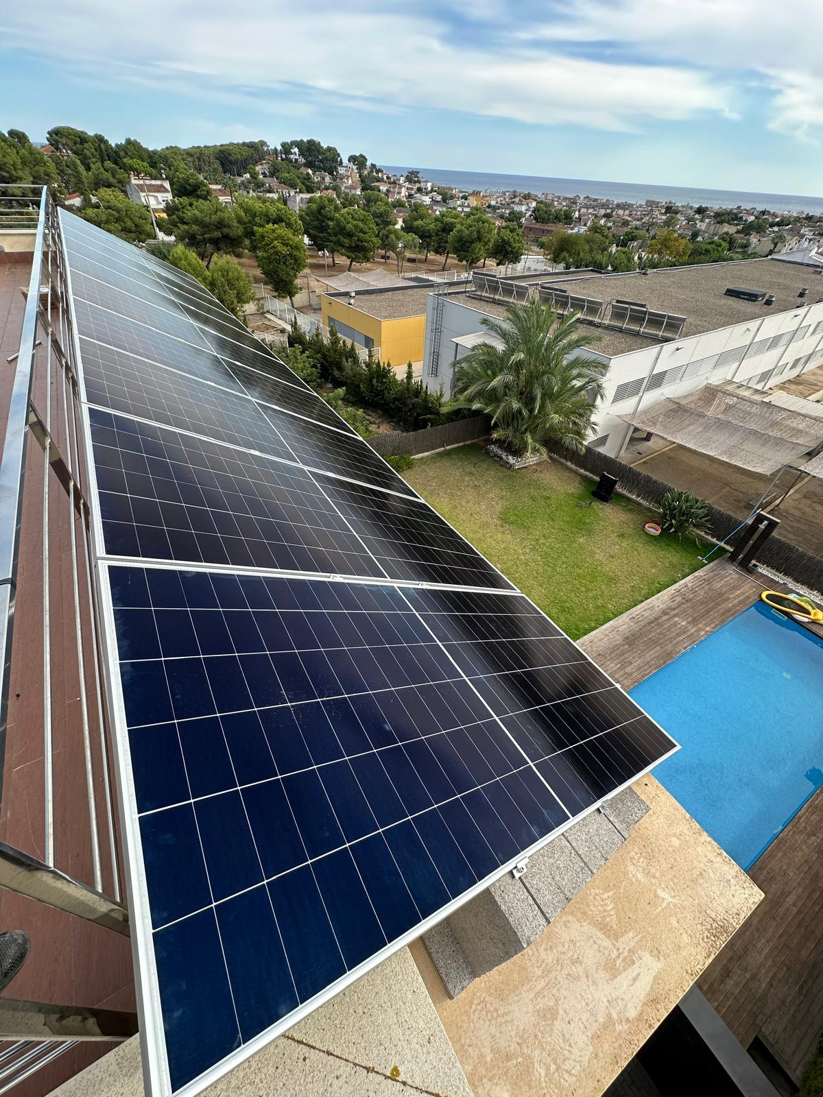 Equipos e inversores de instalación fotovoltaica